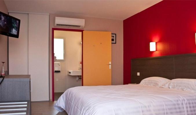 Hotel Cantal Cottages Saint-Georges  Oda fotoğraf